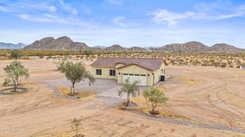 158 Pettoshas Dr, Maricopa, AZ 85139