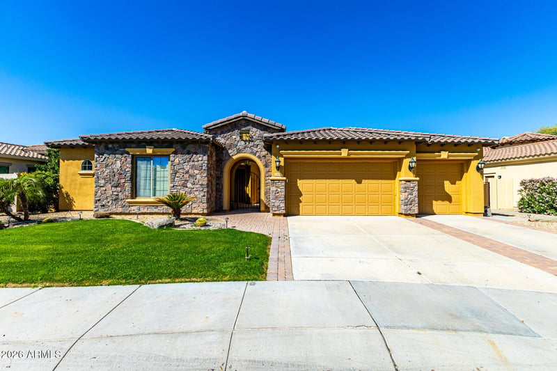15800 Alvarado Dr, Goodyear, AZ 85395