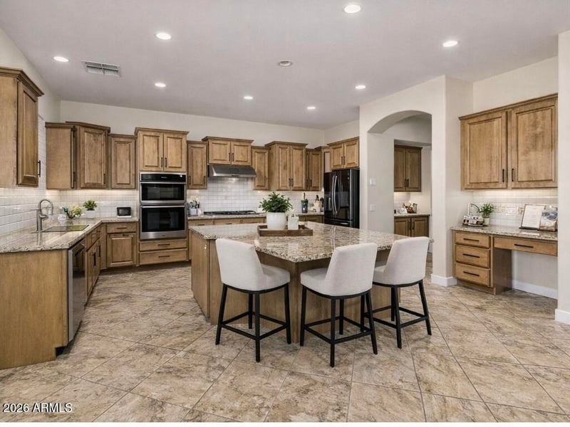 15800 Alvarado Dr, Goodyear, AZ 85395