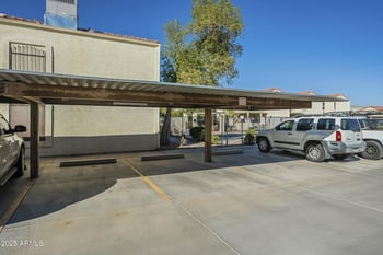 15801 29th St #11, Phoenix, AZ 85032