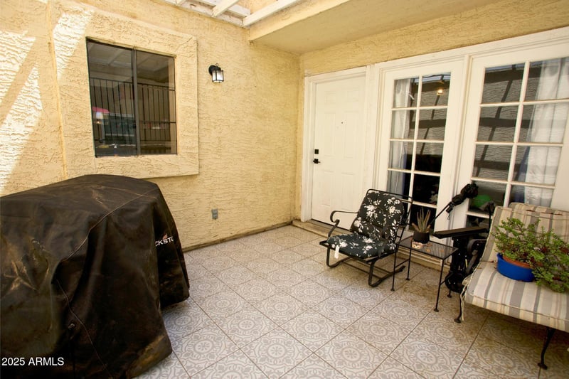 15801 29th St #4, Phoenix, AZ 85032