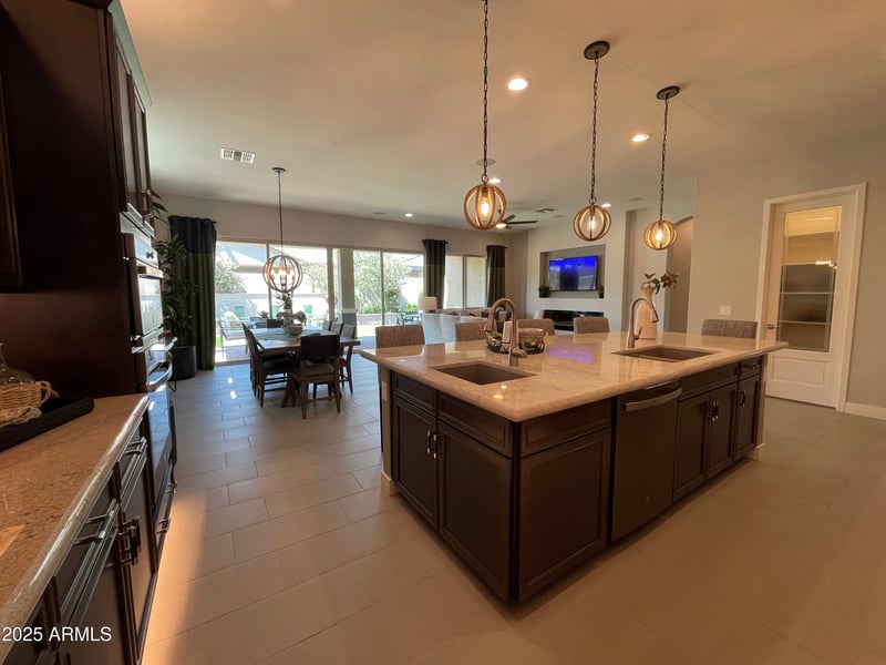 15801 Cielo Grande Ave, Surprise, AZ 85387