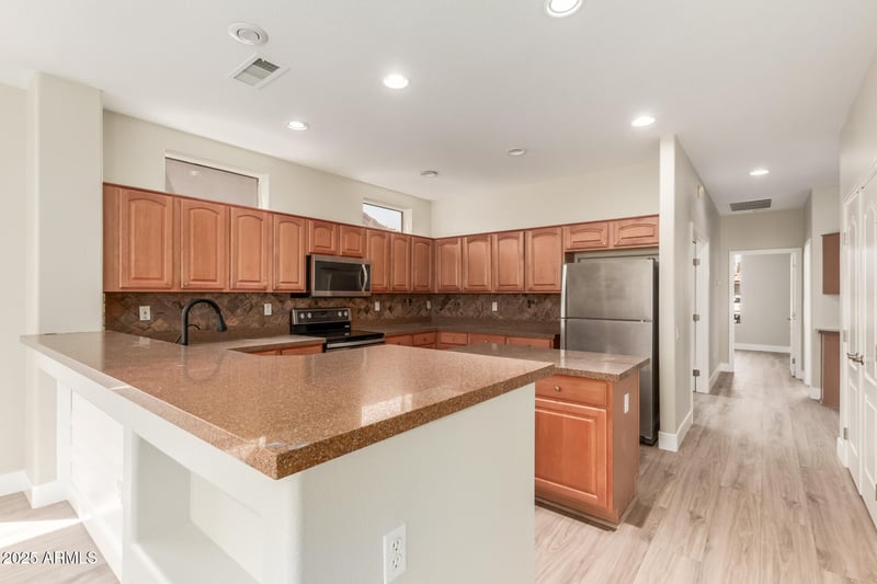 15801 Goldenrod Dr, Surprise, AZ 85374