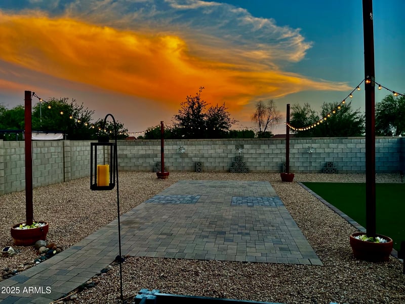 15801 Lisbon Ln, Surprise, AZ 85379