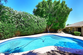 15802 32nd Pl, Phoenix, AZ 85048