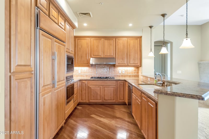 15802 71st St #604, Scottsdale, AZ 85254