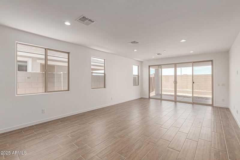 15802 Vogel Ave, Goodyear, AZ 85338