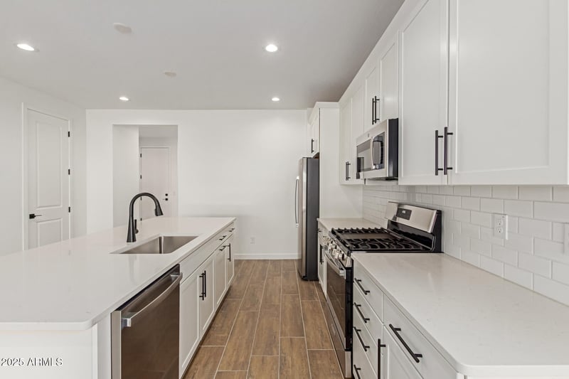 15802 Vogel Ave, Goodyear, AZ 85338