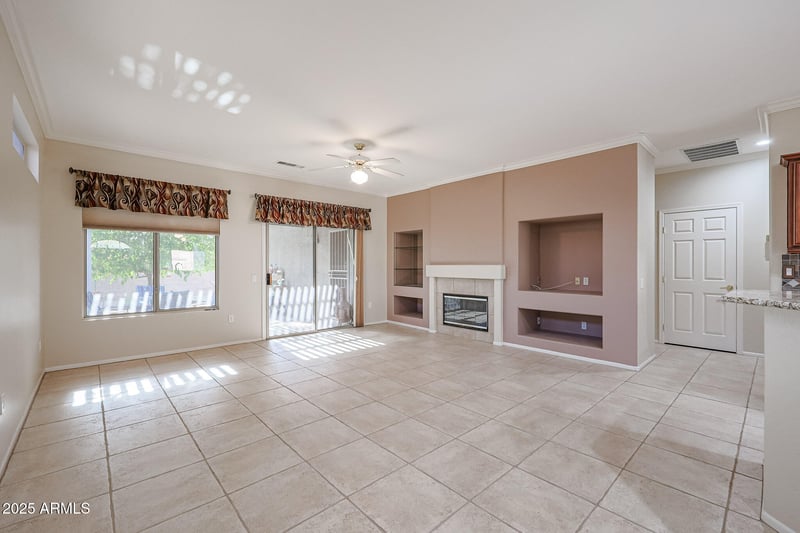 15805 Arrowhead Dr, Surprise, AZ 85374