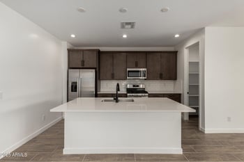 15805 Vogel Ave, Goodyear, AZ 85338