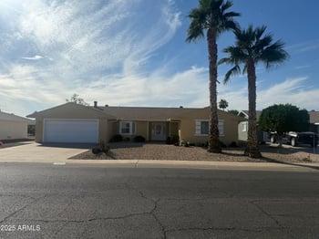 15806 110th Ave, Sun City, AZ 85351