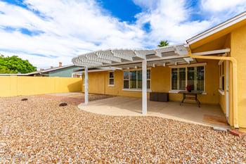 15806 110th Ave, Sun City, AZ 85351