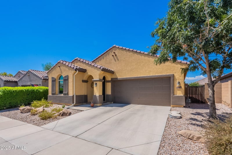 15808 109th Dr, Sun City, AZ 85351