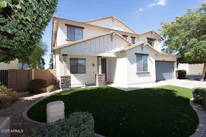 15808 Shaw Butte Dr, Surprise, AZ 85379