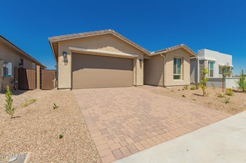 15808 Vogel Ave, Goodyear, AZ 85338