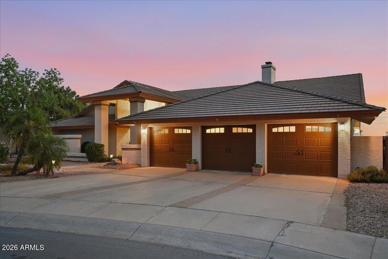 15814 N 12th St, Phoenix, AZ 85022