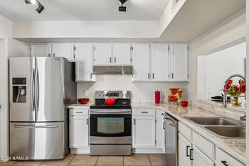 15814 N 37th Dr, Phoenix, AZ 85053