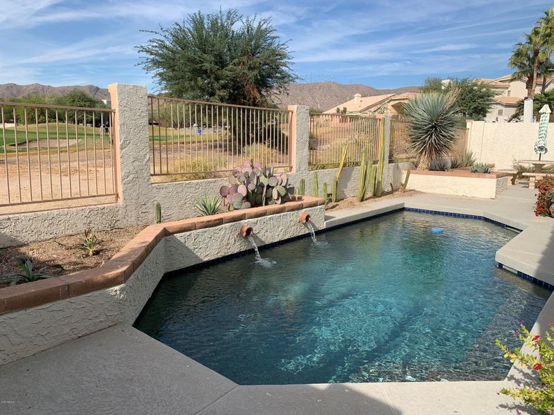 15814 S 13th Pl, Phoenix, AZ 85048