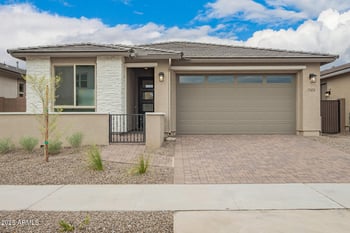15814 Vogel Ave, Goodyear, AZ 85338