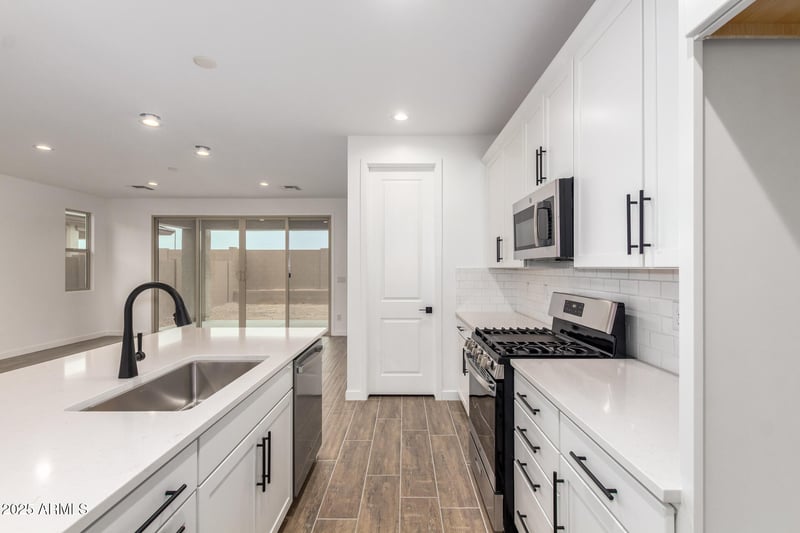 15814 Vogel Ave, Goodyear, AZ 85338