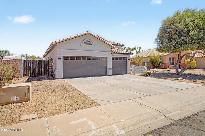 15815 Hilton Ave, Goodyear, AZ 85338