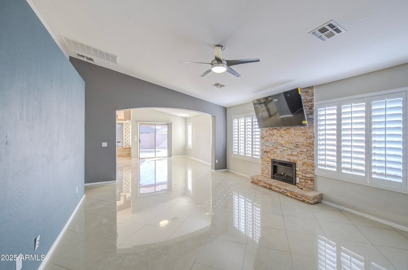 15815 Washington St, Goodyear, AZ 85338