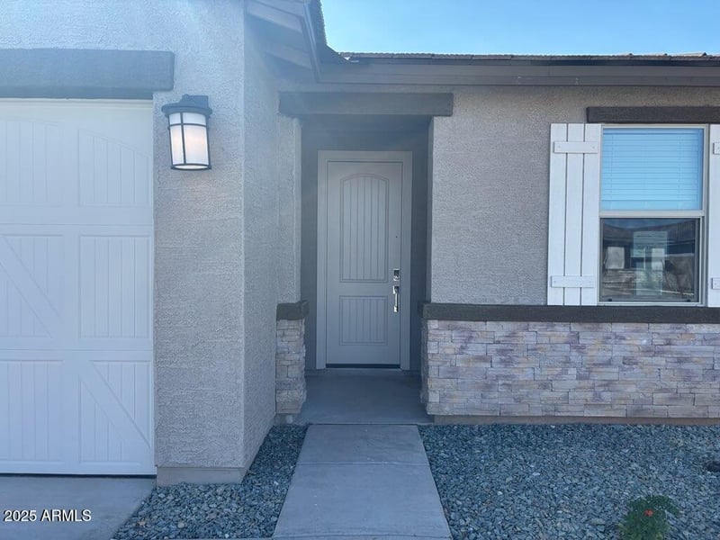 15817 Gray Fox Trl, Surprise, AZ 85387