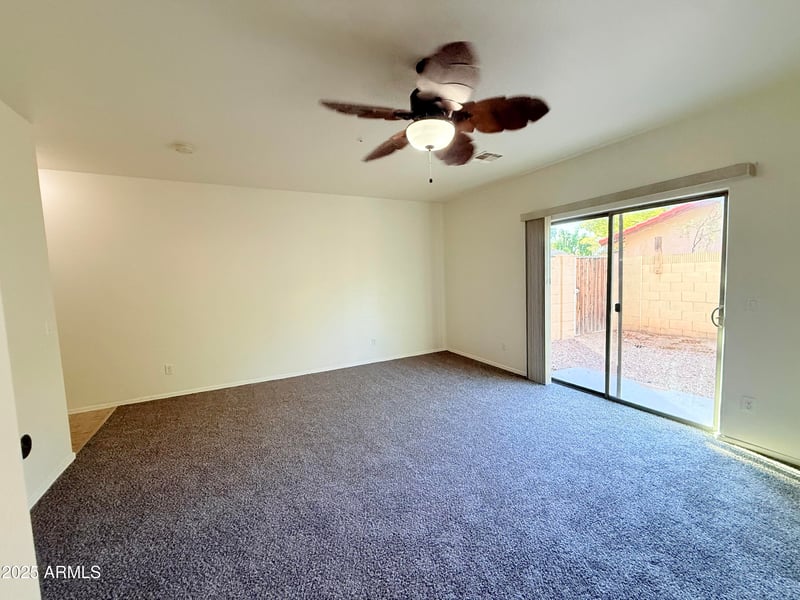 15818 25th St #104, Phoenix, AZ 85032