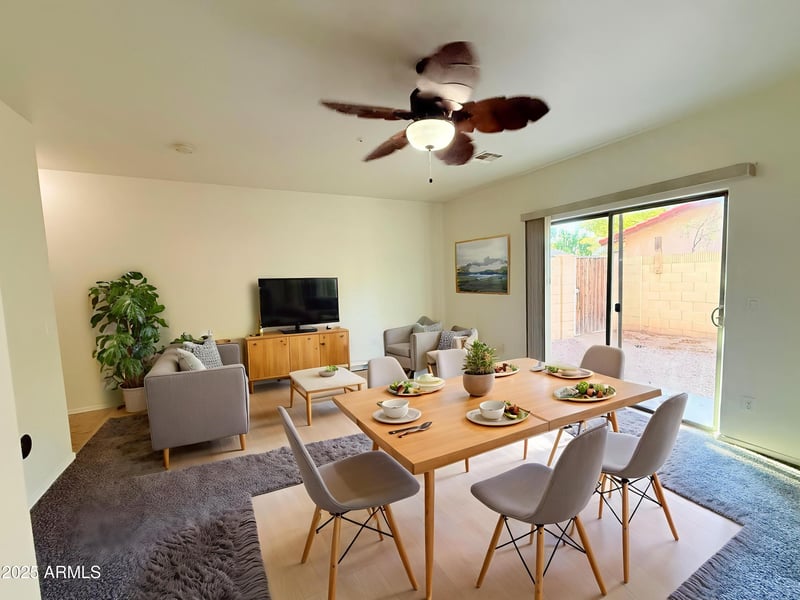 15818 25th St #104, Phoenix, AZ 85032