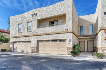 15818 25th St #126, Phoenix, AZ 85032