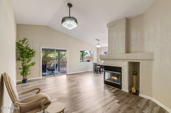 15818 6th Ave, Phoenix, AZ 85023