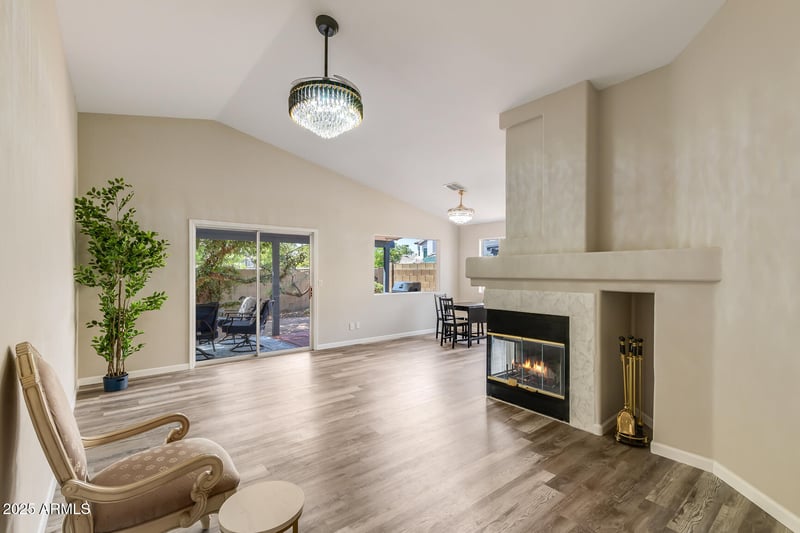 15818 6th Ave, Phoenix, AZ 85023
