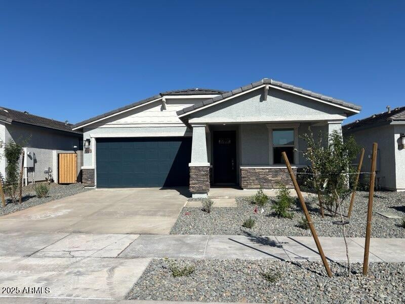 15818 Gray Fox Trl, Surprise, AZ 85387