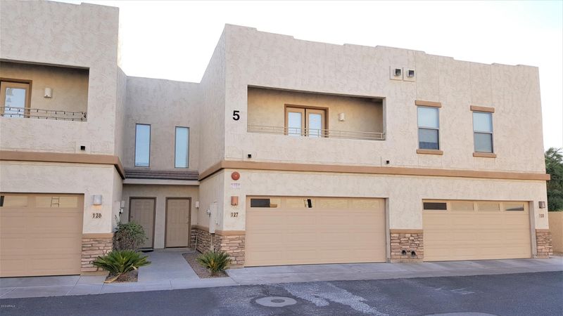15818 N 25th St #103, Phoenix, AZ 85032