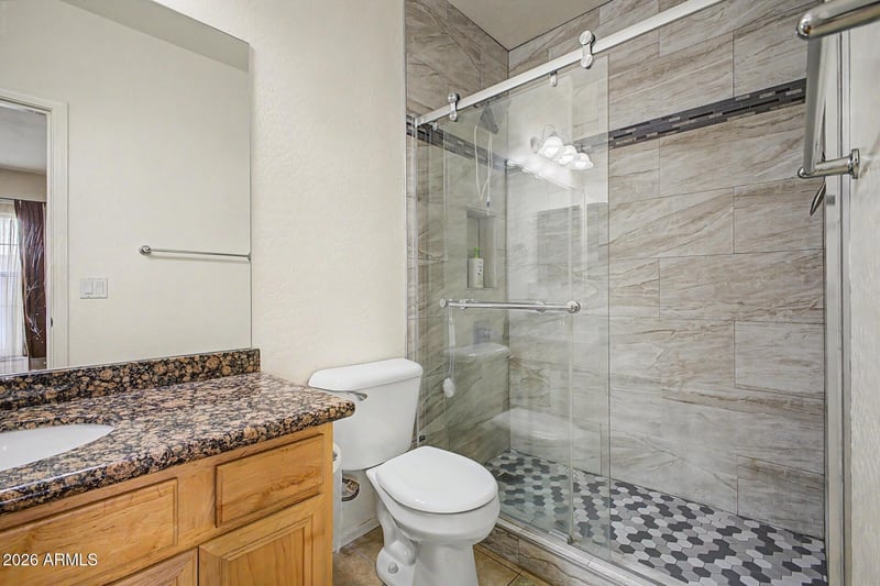 15818 25th St #113, Phoenix, AZ 85032