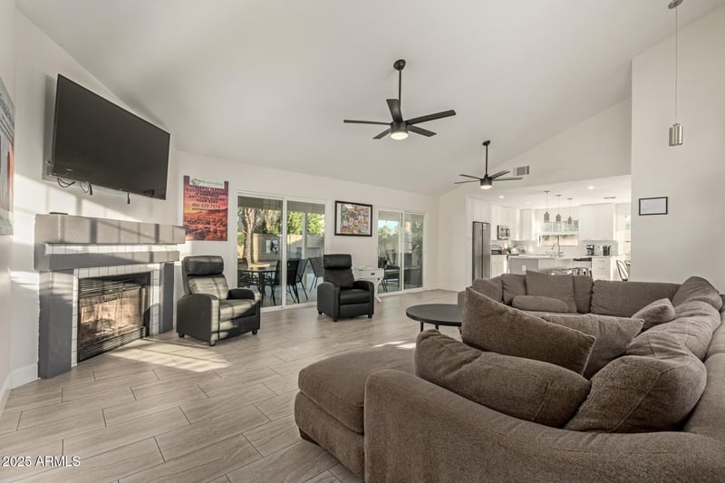 15823 56th Way, Scottsdale, AZ 85254