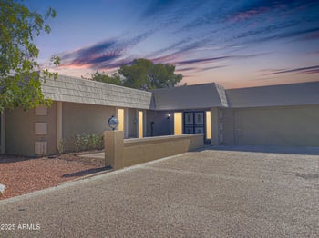 15825 110th Ave, Sun City, AZ 85351