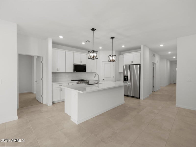 15826 Gray Fox Trl, Surprise, AZ 85387