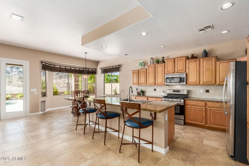 15826 S 1st Ave, Phoenix, AZ 85045
