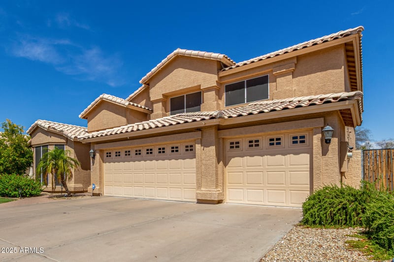 15827 27th Way, Phoenix, AZ 85048