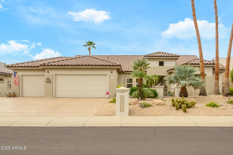 15827 Linksview Dr, Surprise, AZ 85374