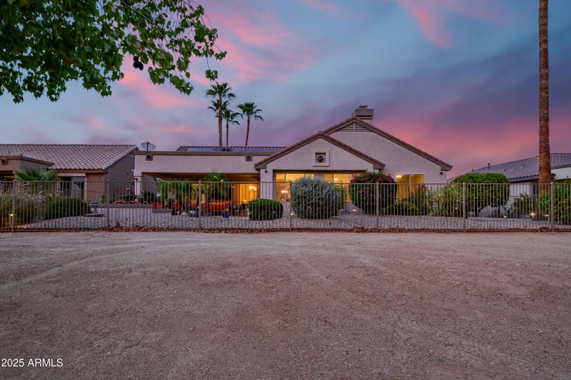 15827 Linksview Dr, Surprise, AZ 85374