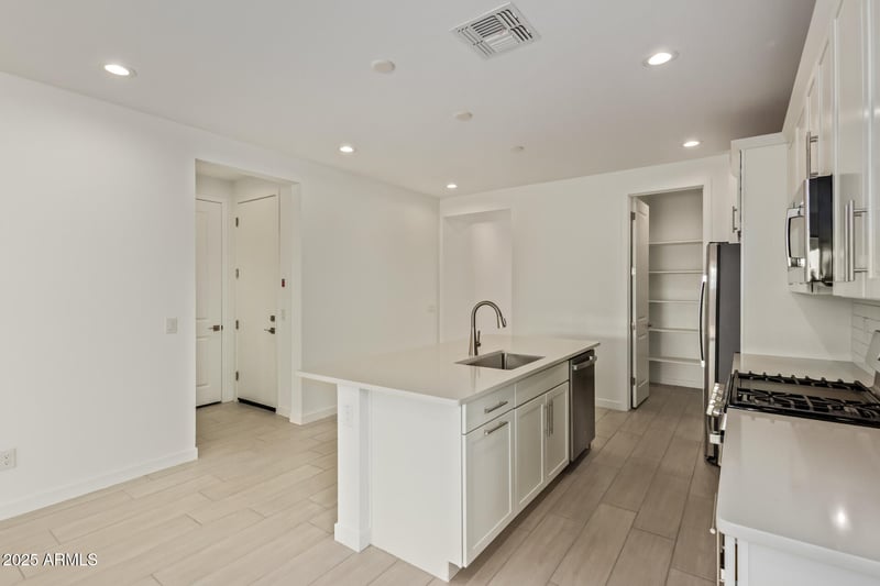 15829 W Vogel Ave, Goodyear, AZ 85338