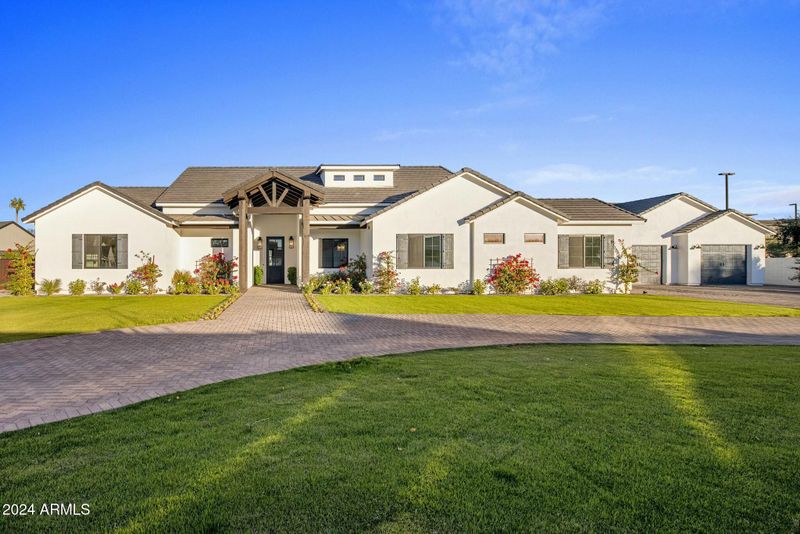 1583 S 155th St, Gilbert, AZ 85296