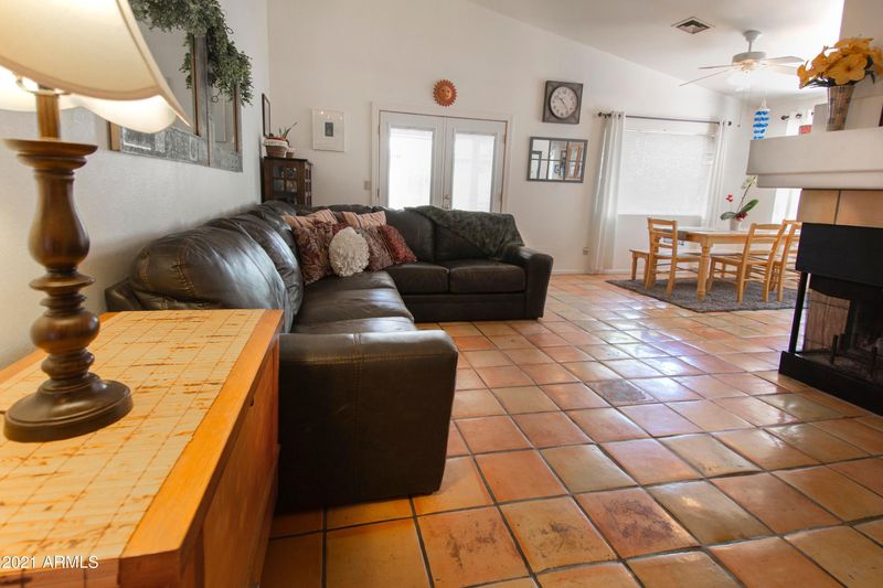 15830 N 4th Dr, Phoenix, AZ 85023