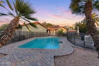 15834 6th Pl, Phoenix, AZ 85022