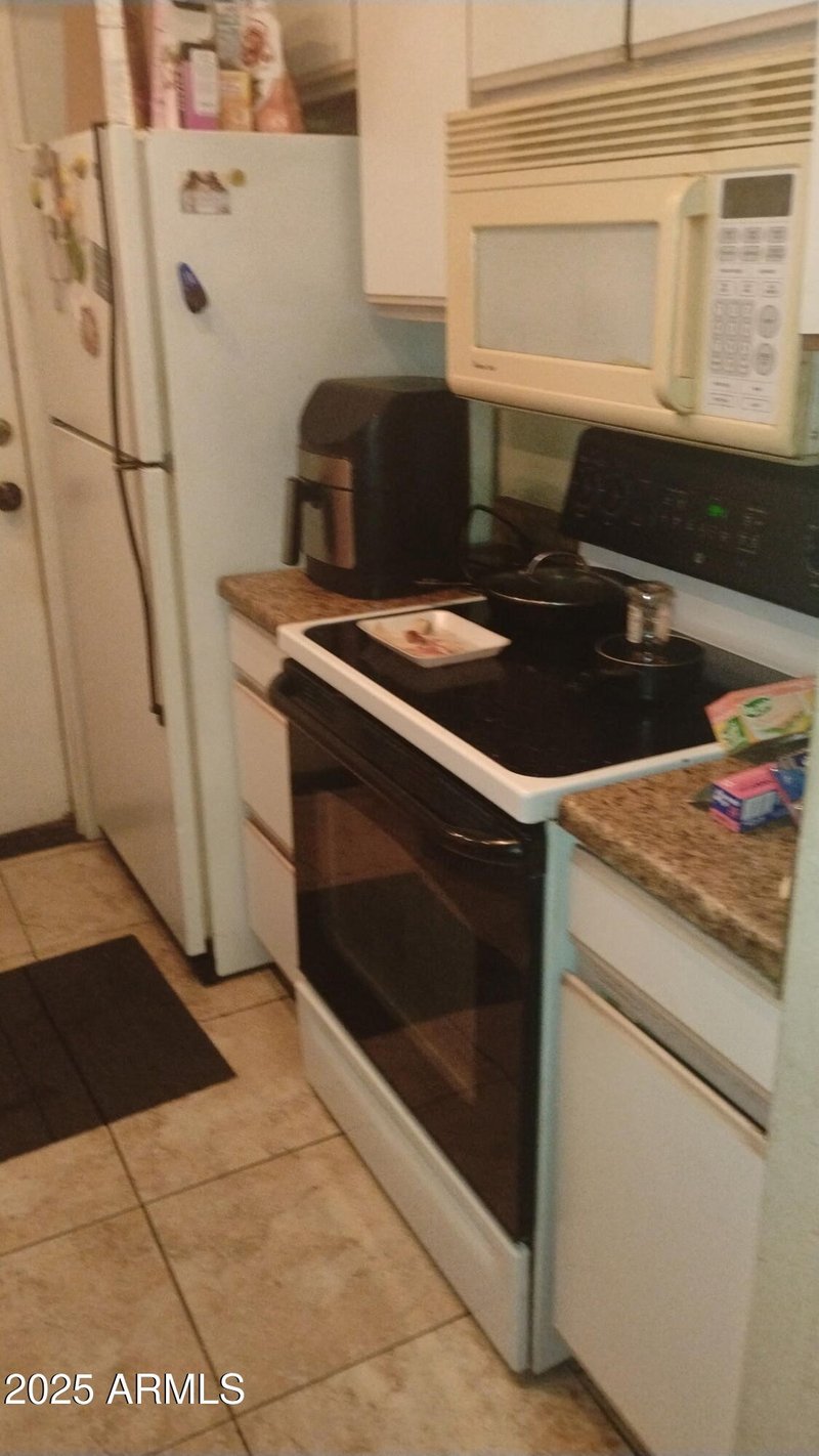 15839 26th Ave, Phoenix, AZ 85023