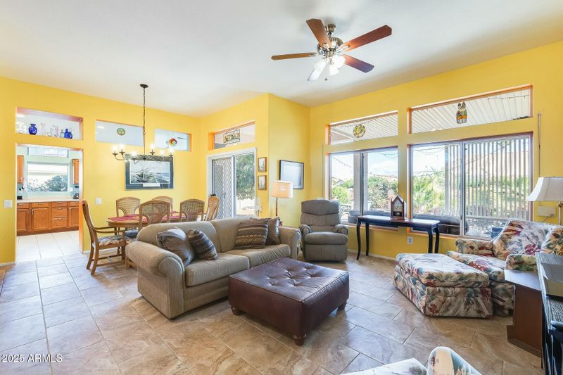 15840 W Falcon Ridge Dr, Sun City West, AZ 85375