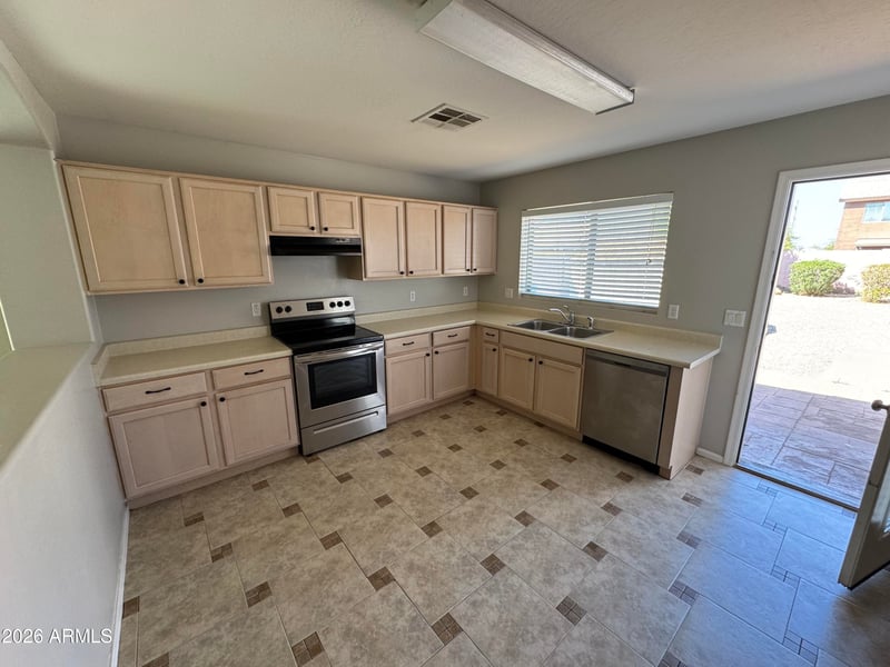 15840 Yavapai St, Goodyear, AZ 85338