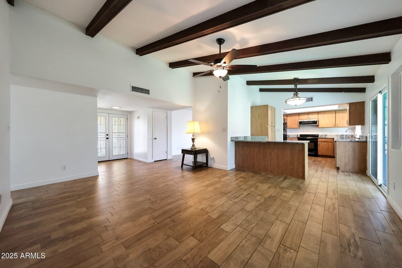 15841 22nd Pl, Phoenix, AZ 85022